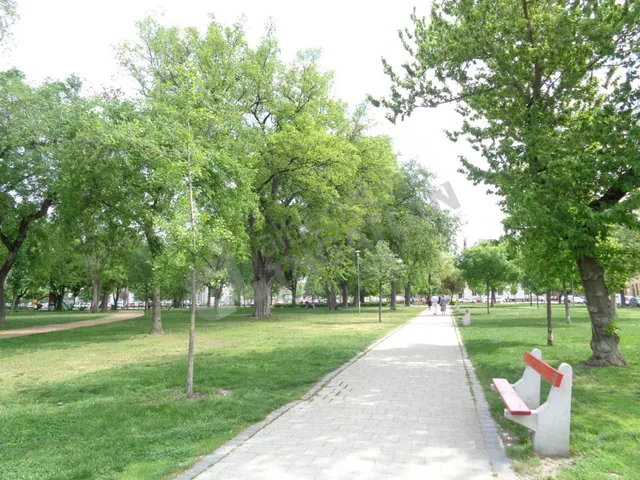 Kiadó lakás Budapest VII. kerület, Rákóczi út 38 nm