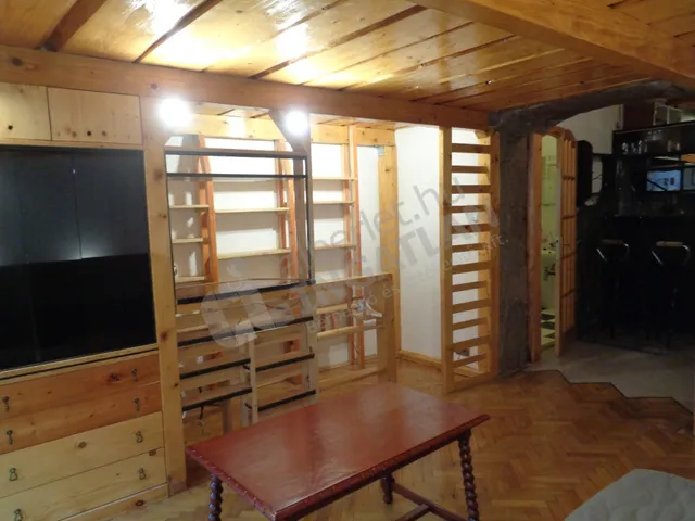 Kiadó lakás Budapest VII. kerület, Rákóczi út 38 nm