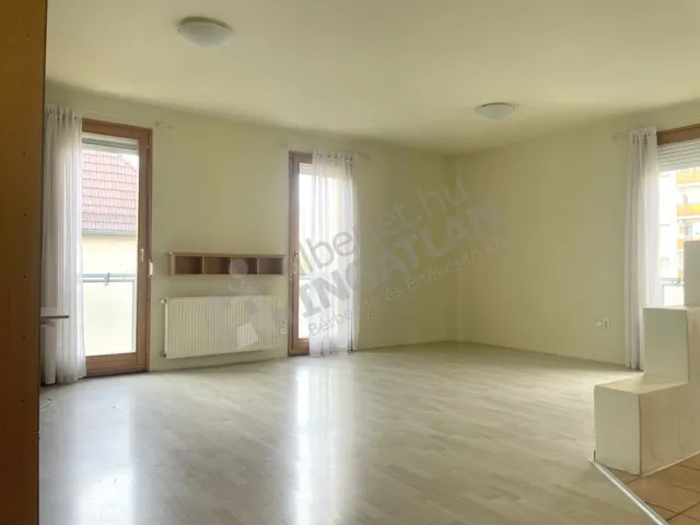 Kiadó lakás Budapest XX. kerület, Pesterzsébet, Vörösmarty utca 85 nm