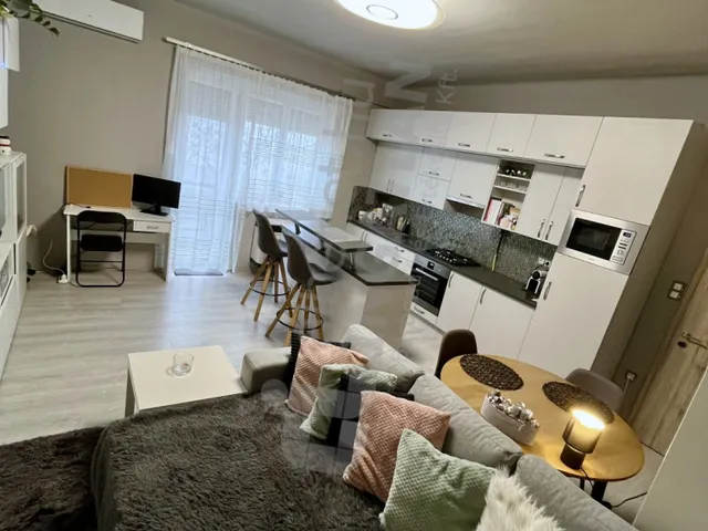 Kiadó lakás Budapest XIII. kerület, Angyalföld, Gyöngyösi utca 52 nm