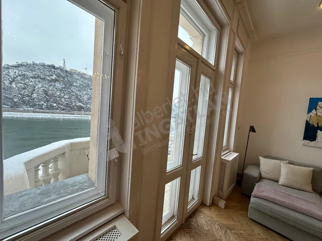 Kiadó lakás Budapest V. kerület, Belváros, Belgrád rakpart 83 nm