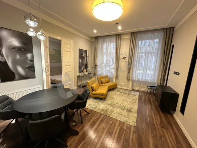 Kiadó lakás Budapest VI. kerület 101 nm