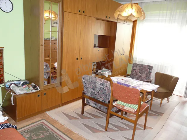 Kiadó lakás Budapest III. kerület, Szentendrei út 51 nm