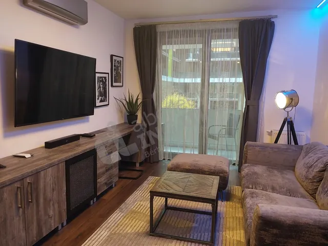 Eladó lakás Budapest VIII. kerület, Corvin sétány 48 nm