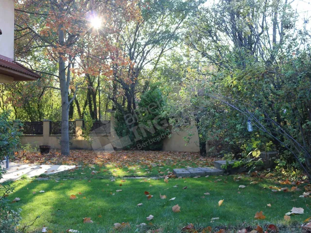 Kiadó ház Budapest XXII. kerület, Budatétény, Csiperke utca 182 nm