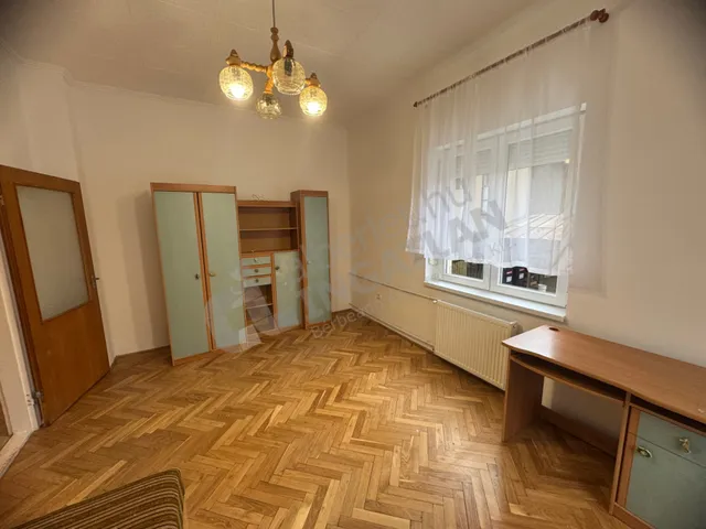 Kiadó ház Budapest XVII. kerület, Rákoscsaba, Ecsedháza utca 100 nm