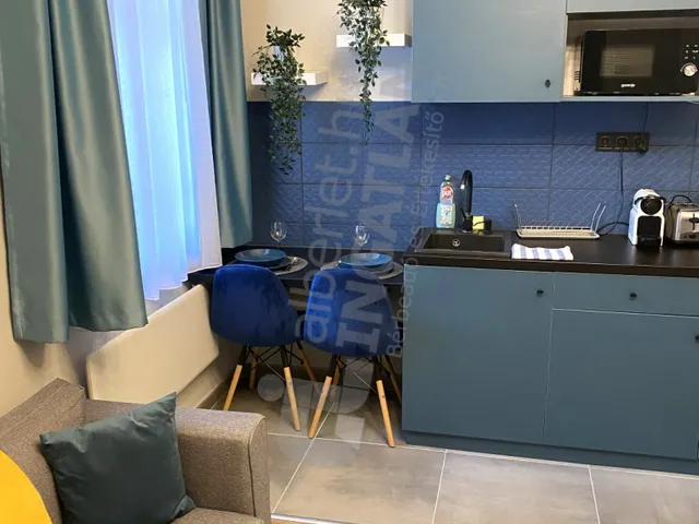 Kiadó lakás Budapest VI. kerület 25 nm