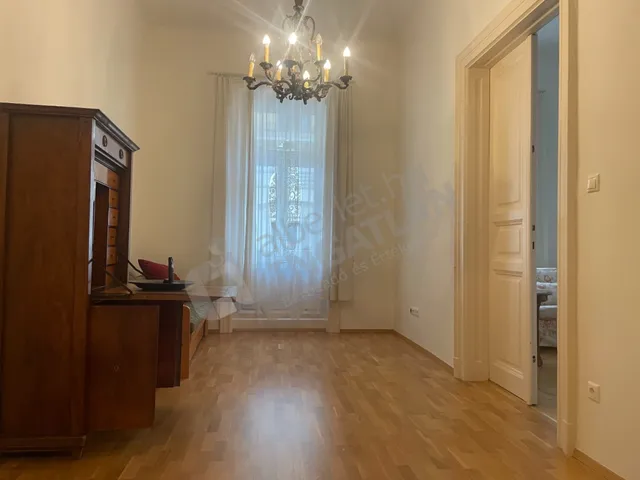 Kiadó lakás Budapest V. kerület, Belváros, Molnár utca 93 nm