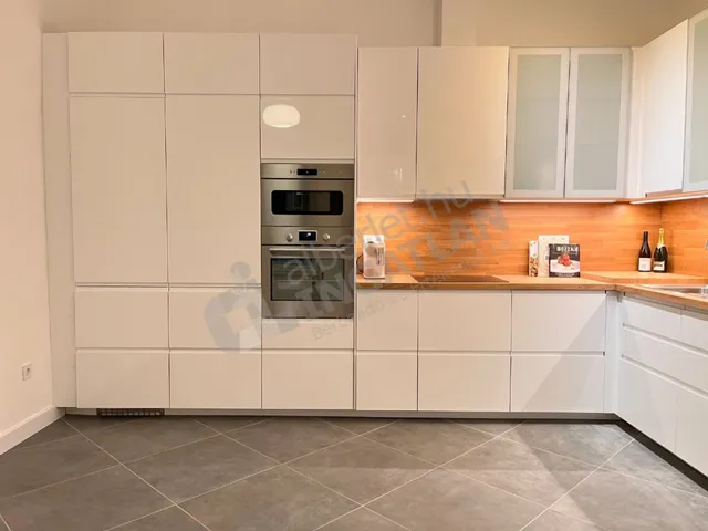 Kiadó lakás Budapest VI. kerület, Ó utca 98 nm