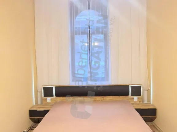 Kiadó lakás Budapest VI. kerület, Szondi utca 55 nm