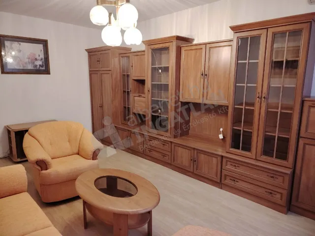 Eladó lakás Budapest XIX. kerület, Lehel utca 65 nm