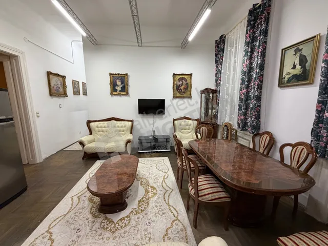 Kiadó lakás Budapest V. kerület, Belváros, Veres Pálné utca 105 nm