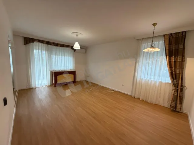 Kiadó lakás Budapest XI. kerület, Sasad-Sashegy XI. ker., Baradla köz 60 nm