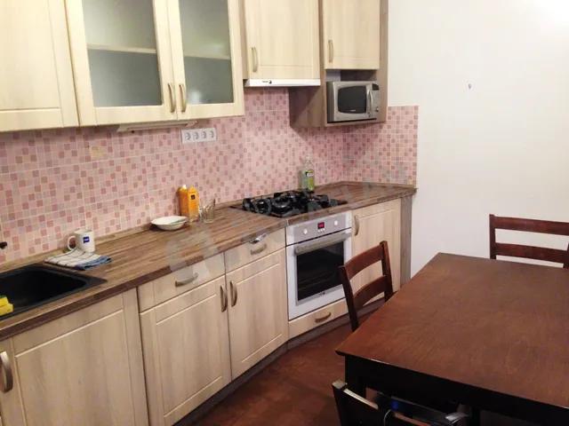 Kiadó lakás Budapest XII. kerület, Németvölgy, Királyhágó tér 69 nm