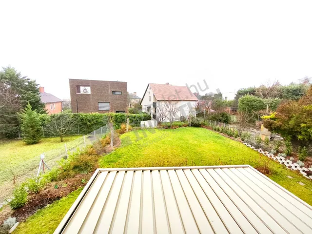 Kiadó lakás Budapest XI. kerület, Sasad-Sashegy XI. ker., Brassó út 85 nm