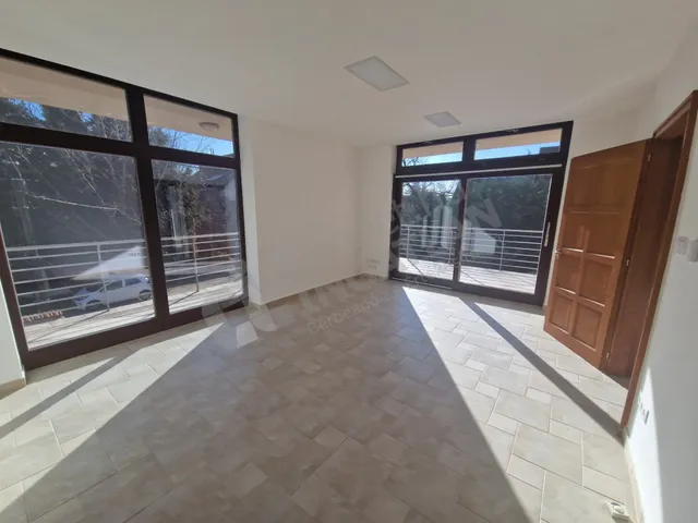 Kiadó lakás Budapest XI. kerület, Őrmező 162 nm