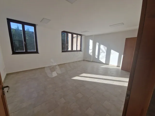 Kiadó lakás Budapest XI. kerület, Őrmező, Csárda utca 162 nm