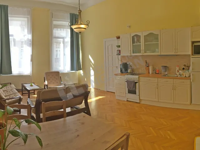 Kiadó lakás Budapest VI. kerület, Aradi utca 67 nm