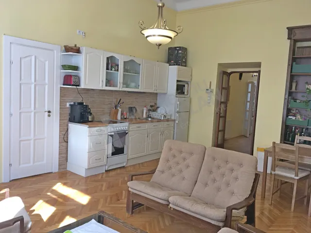 Kiadó lakás Budapest VI. kerület, Aradi utca 67 nm