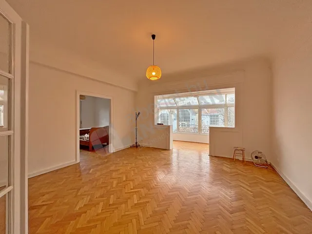 Kiadó lakás Budapest XI. kerület, Gellérthegy 65 nm