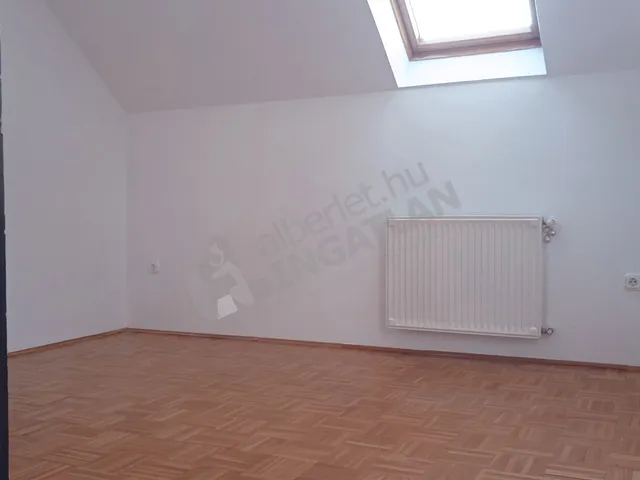 Kiadó lakás Budapest XVI. kerület, Rákosi út 67 nm