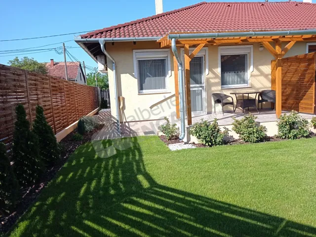 Kiadó ház Budapest XVIII. kerület, Almáskert 42 nm