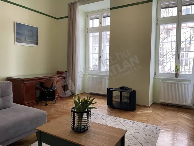 Kiadó lakás Budapest V. kerület, Belváros, Zrínyi utca 68 nm