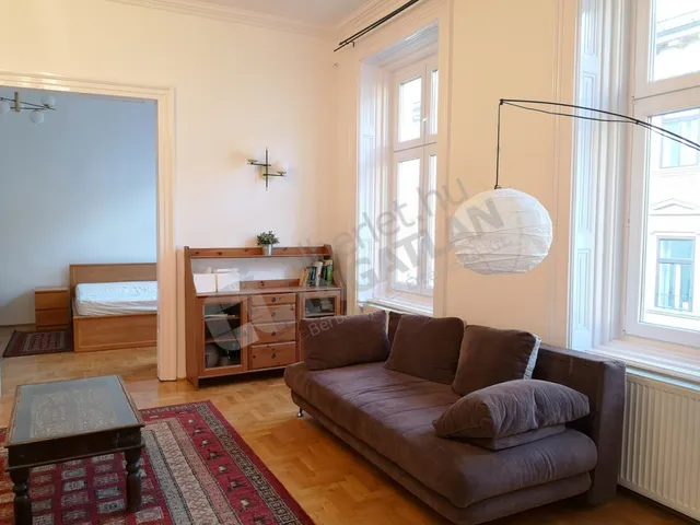 Kiadó lakás Budapest V. kerület, Lipótváros, Október 6. utca 124 nm