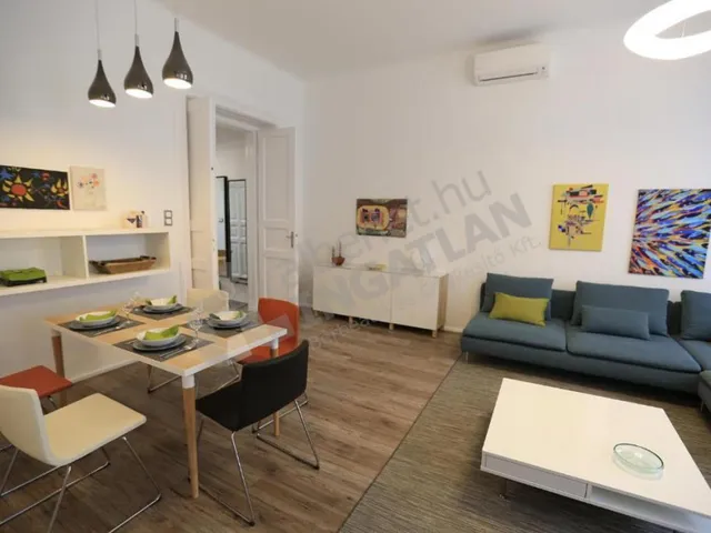 Kiadó lakás Budapest VI. kerület, Paulay Ede utca 75 nm