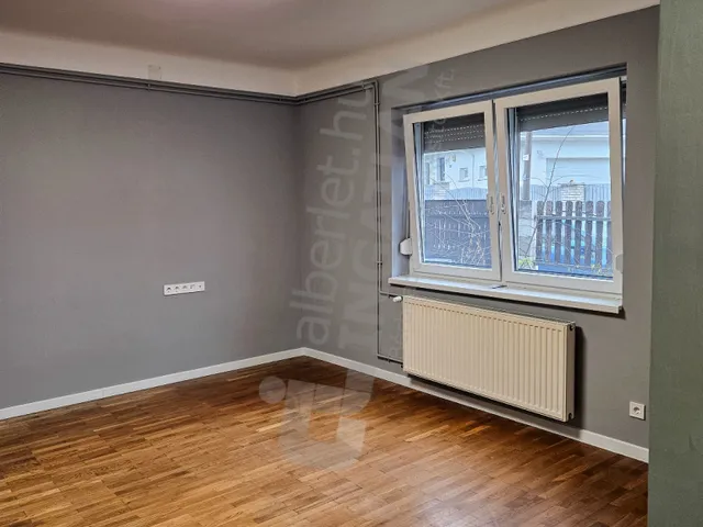 Kiadó lakás Budapest XVIII. kerület, Zsolt utca 50 nm