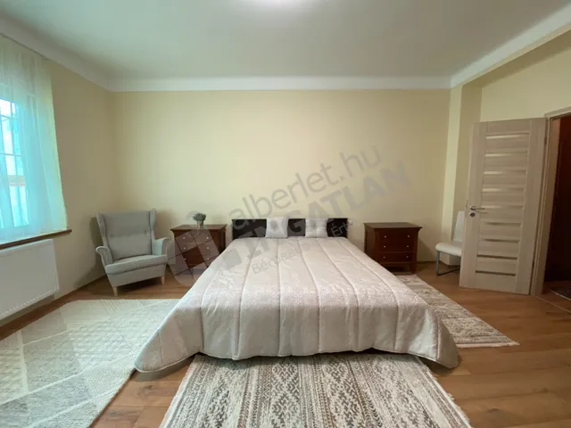 Kiadó lakás Budapest V. kerület, Belváros 90 nm