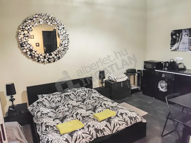 Kiadó lakás Budapest VI. kerület, Zichy Jenő utca 25 nm