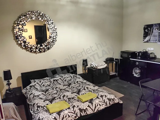 Kiadó lakás Budapest VI. kerület, Zichy Jenő utca 25 nm