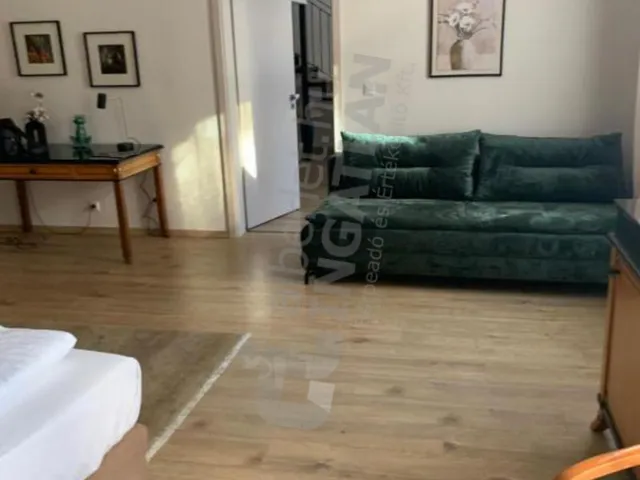 Kiadó lakás Budapest VI. kerület 134 nm