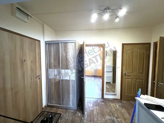 Kiadó lakás Budapest XIII. kerület, Angyalföld, Újpalotai út 54 nm