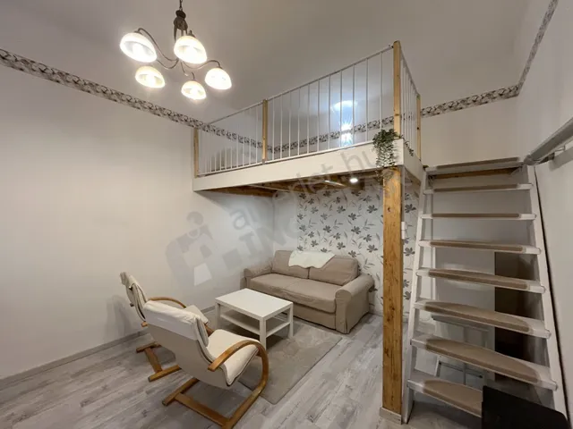 Kiadó lakás Budapest VIII. kerület, II. János Pál pápa tér 32 nm