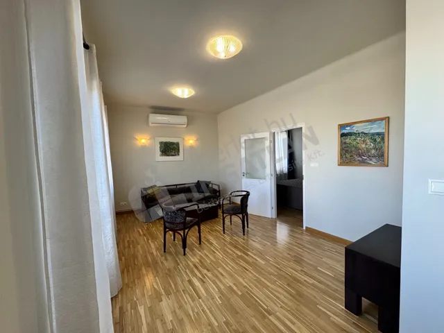 Kiadó lakás Budapest V. kerület, Belváros, Petőfi tér 52 nm