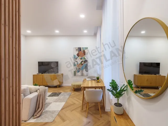 Kiadó lakás Budapest V. kerület, Belváros, József Attila utca 41 nm