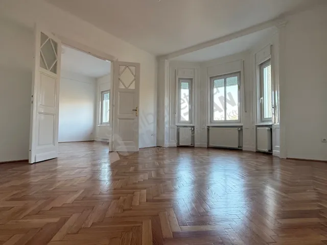 Eladó lakás Budapest I. kerület, Czakó utca 115 nm