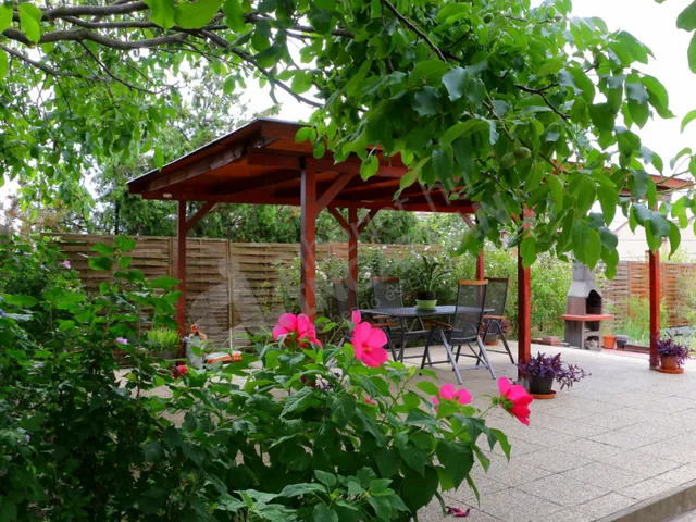 Eladó ház Budapest XXI. kerület 180 nm