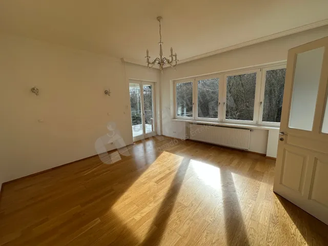 Kiadó ház Budapest XII. kerület, Kútvölgy, Diós árok 200 nm