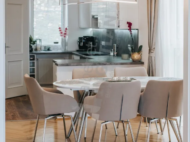 Kiadó lakás Budapest III. kerület, Mátyáshegy, Flóra utca 135 nm