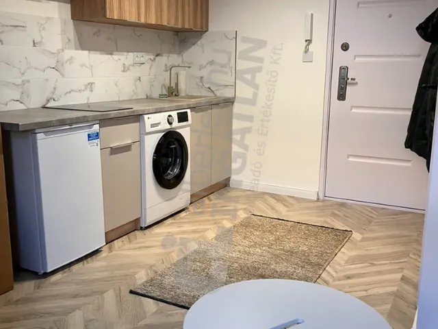 Kiadó lakás Budapest VII. kerület, Rottenbiller utca 35 nm