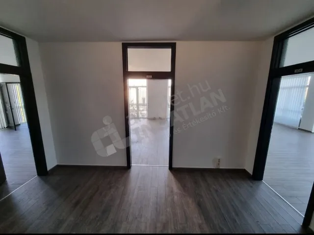 Kiadó lakás Budapest XI. kerület, Kelenföld, Budaörsi út 177 nm