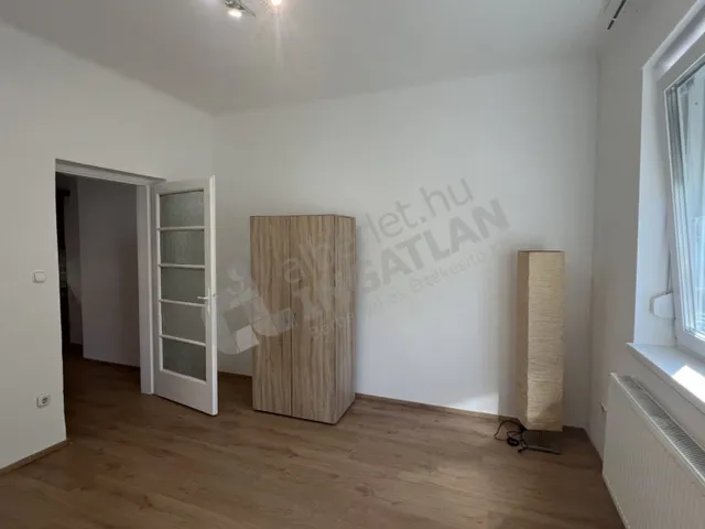 Eladó ház Budapest XV. kerület, Rákospalota, Károlyi Sándor út 40 nm