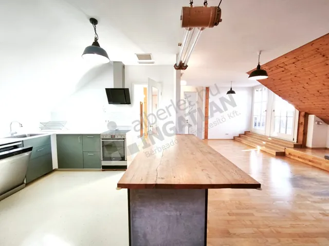 Kiadó lakás Budapest XII. kerület, Istenhegy 110 nm