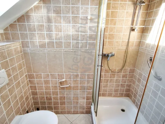 Kiadó lakás Budapest XII. kerület, Istenhegy, Istenhegyi út 110 nm