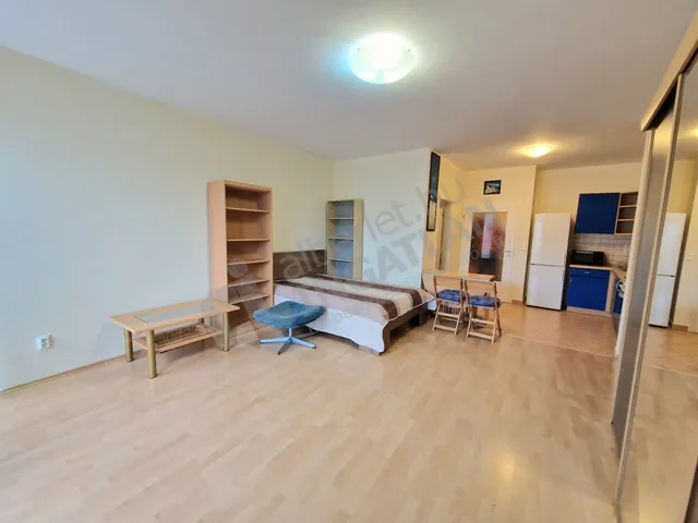 Kiadó lakás Budapest XIII. kerület, Angyalföld, Gömb utca 42 nm