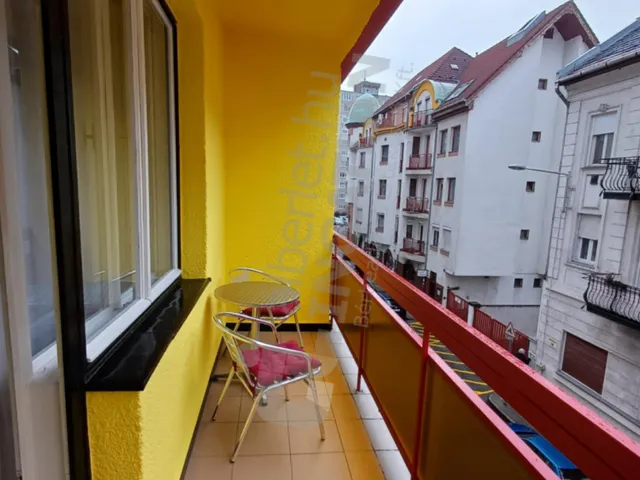 Kiadó lakás Budapest IV. kerület, Árpád út 39 nm