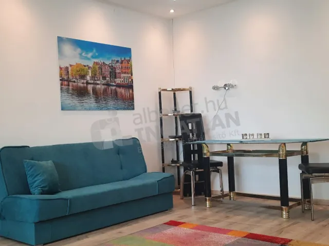 Kiadó lakás Budapest XI. kerület, Menyecske utca 71 nm